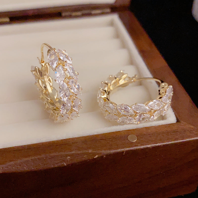 Temperament Niche Design Light Luxury Atmospheric Earrings