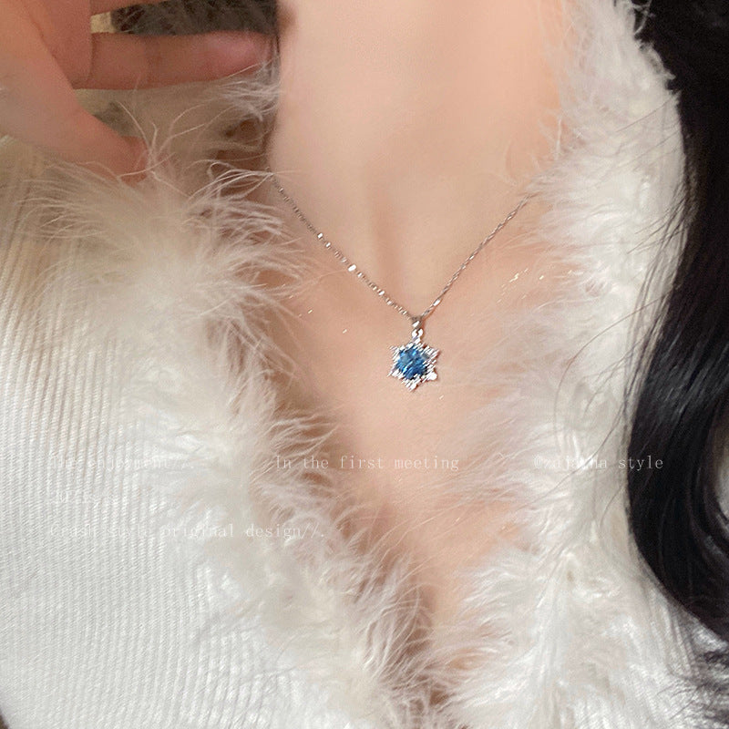 Snowflake Zircon Pendant Clavicle Necklace For Womenstylish And Minimalist