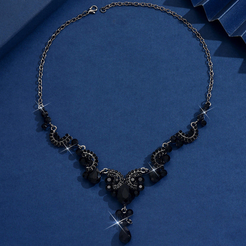 Vintage High-end Clavicle Necklace For Women
