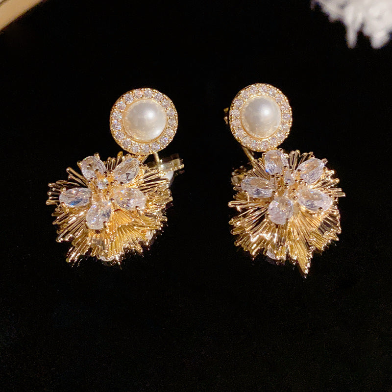 East Gate High Sense Fashion Earrings